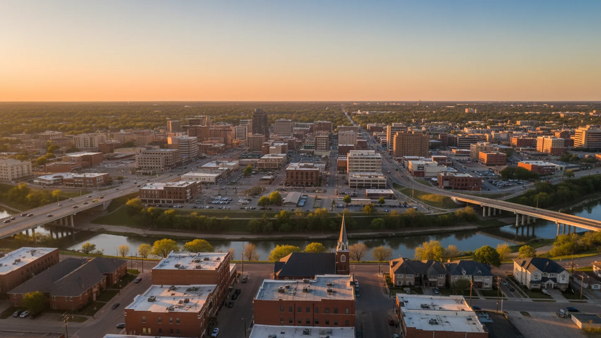 Geothermal contractors in Yukon, Oklahoma — Yukon, Oklahoma cityscape for geothermal contractor directory